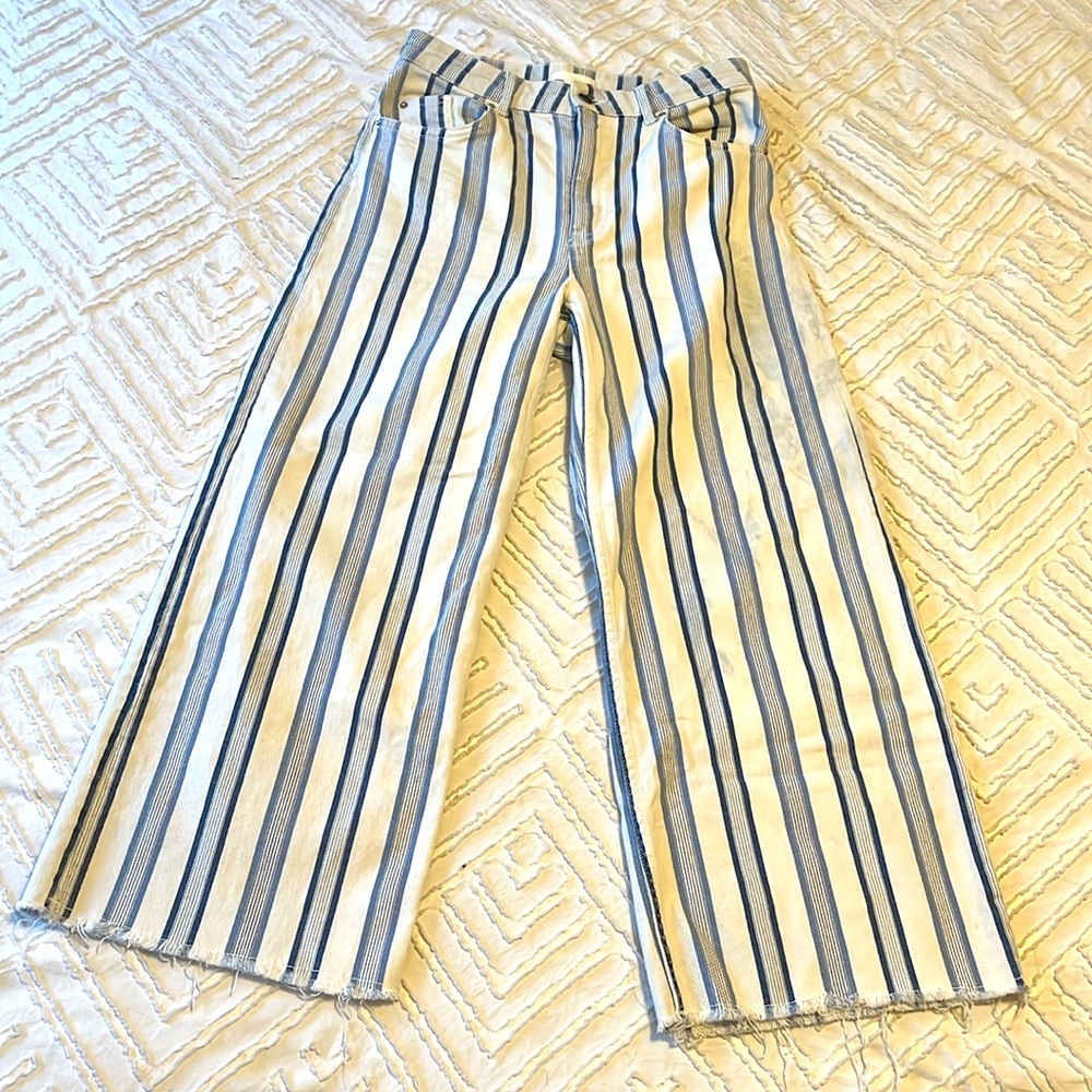 H&M Stripped High Waisted Jeans size 6
